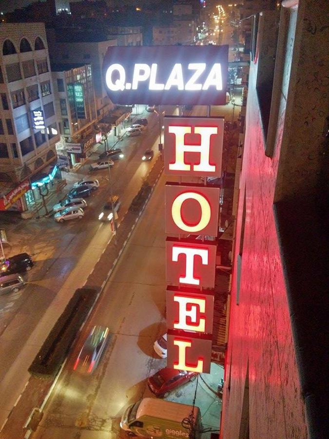 Queen Plaza Hotel เฮบรอน ภายนอก รูปภาพ