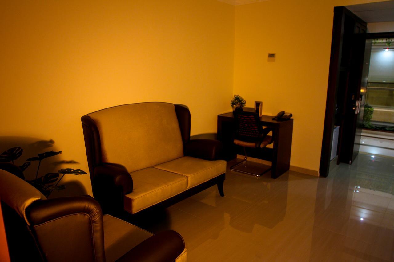 Queen Plaza Hotel เฮบรอน ภายนอก รูปภาพ